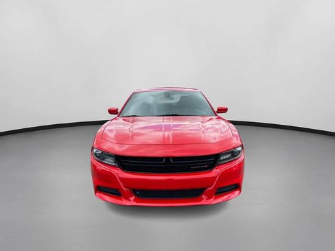 Used 2022 Dodge Charger SXT RWD image 3