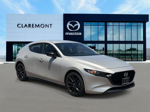 Used 2024 MAZDA MAZDA3 s FWD image 1