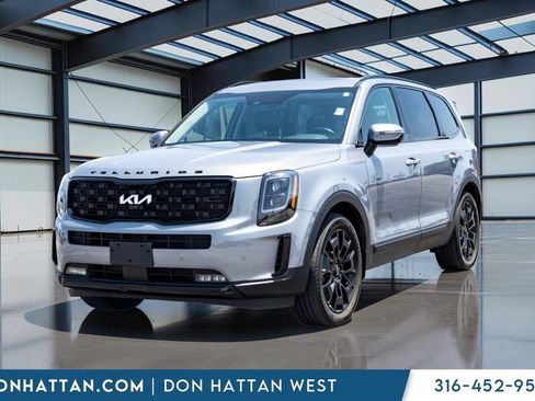 Used 2022 Kia Telluride SX w/ Nightfall Edition Package AWD/4WD image 18