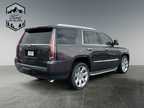 Used 2015 Cadillac Escalade Luxury AWD/4WD image 5