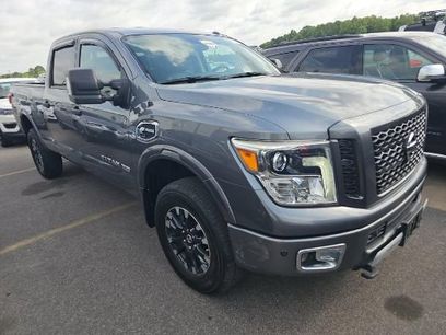 Used 2017 Nissan Titan PRO-4X w/ Pro-4x Convenience Package