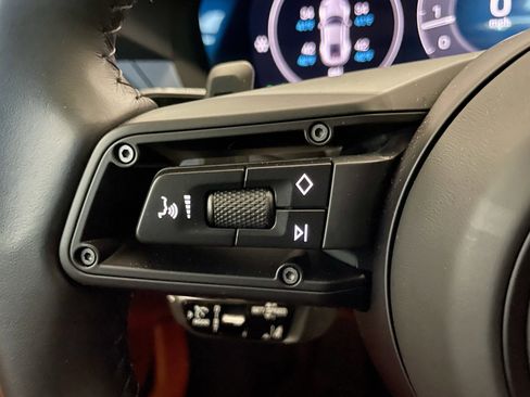 Used 2025 Porsche 911 Carrera image 23