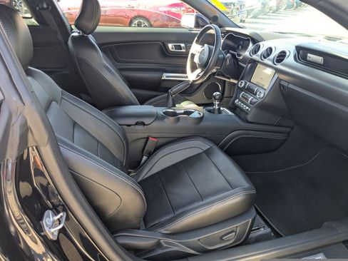 Used 2021 Ford Mustang GT Premium w/ Equipment Group 401A image 11