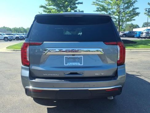 Used 2021 GMC Yukon SLT w/ SLT Luxury Plus Package AWD/4WD image 5