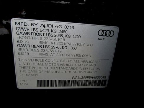 Used 2017 Audi Q5 2.0T Premium Plus w/ Technology Package image 39