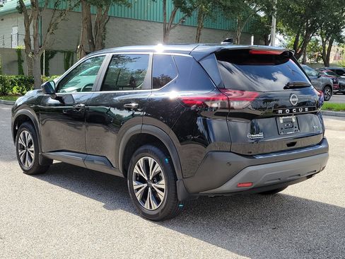 Certified 2023 Nissan Rogue SV FWD image 7