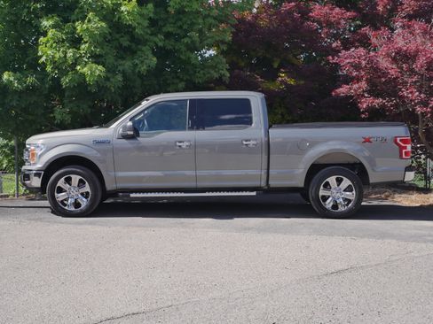 Used 2019 Ford F150 XLT w/ Equipment Group 302A Luxury AWD/4WD image 15