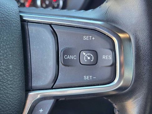 Used 2024 RAM 1500 Laramie RWD image 31