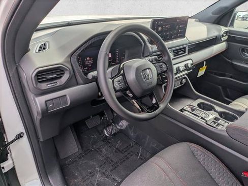 New 2026 Honda Pilot Sport image 2