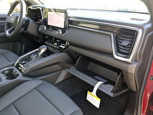 New 2026 GMC Canyon Elevation w/ Convenience Package image 29