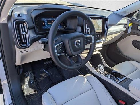 New 2026 Volvo XC40 B5 Plus w/ Protection Package Premier AWD/4WD image 4