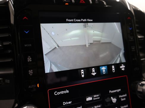 Used 2020 RAM 3500 Laramie AWD/4WD image 18