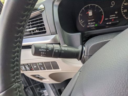 Used 2025 Honda Odyssey Touring image 29