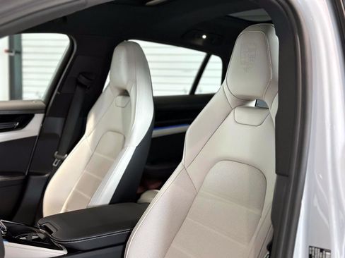 New 2026 Porsche Panamera 4 image 5