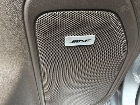 Used 2019 GMC Sierra 1500 SLT w/ SLT Premium Plus Package AWD/4WD image 16