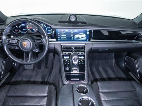 Used 2022 Porsche Panamera 4 Executive image 18