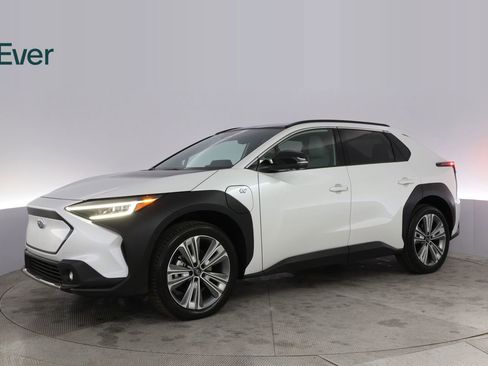 Used 2024 Subaru Solterra Touring image 18