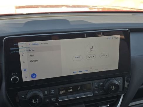 Used 2025 Toyota Grand Highlander FWD image 31