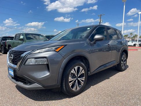 Certified 2023 Nissan Rogue SV FWD image 3
