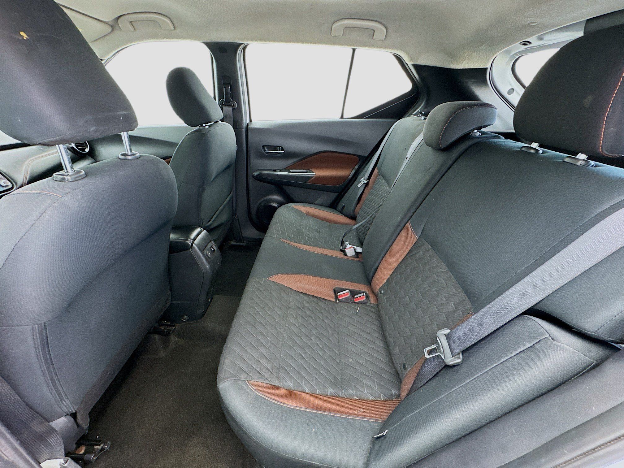 Used 2023 Nissan Kicks SR w/ Interior Electronics Package FWD image 15