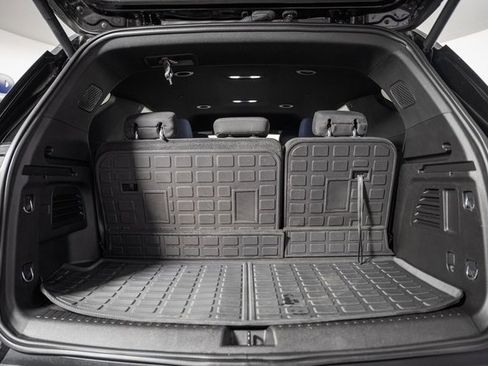 Used 2024 Chevrolet Traverse LS w/ Midnight/Sport Edition image 10