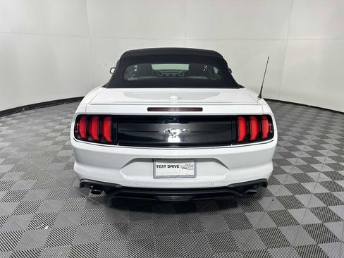 Used 2022 Ford Mustang Premium image 6