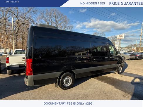 Used 2019 Mercedes-Benz Sprinter 2500 image 6