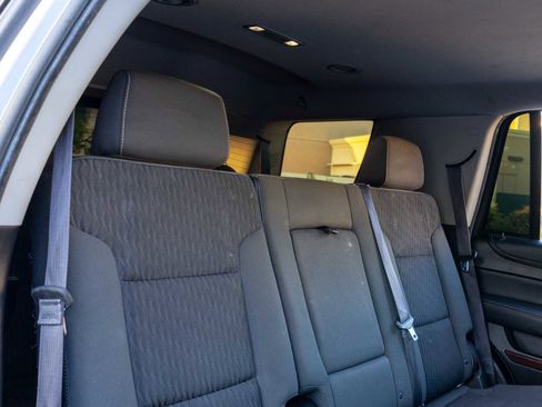 Used 2016 GMC Yukon SLE w/ Convenience Package image 19