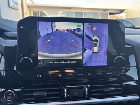 Used 2024 Nissan Pathfinder Platinum w/ Cargo Package image 24