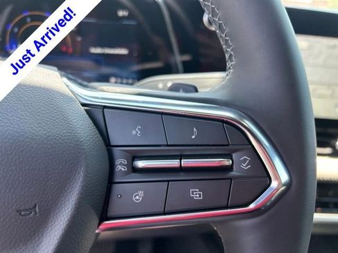 New 2026 Chevrolet Equinox LT w/ Convenience Package II FWD image 21