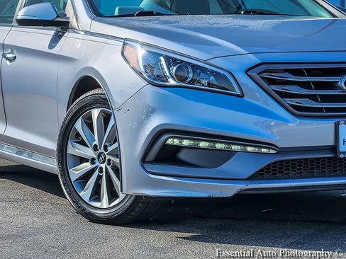Used 2016 Hyundai Sonata Sport w/ Option Group 03 FWD image 3