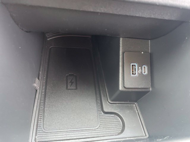 Used 2022 Ford Edge Titanium w/ Cargo Accessory Package AWD/4WD image 24
