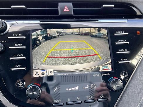 Used 2019 Toyota Camry SE image 30