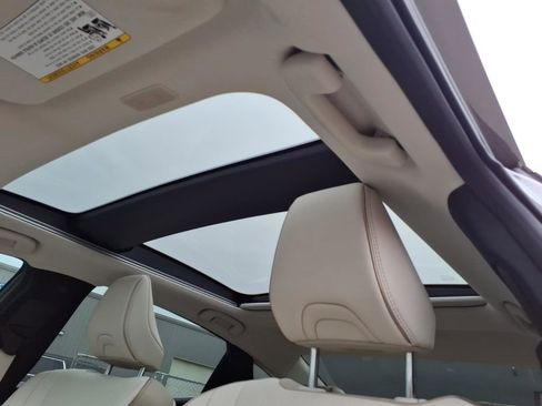 Used 2025 Toyota Crown Limited w/ Advanced Technology Package image 14