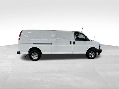 Used 2024 Chevrolet Express 2500 Extended w/ Driver Convenience Package RWD image 31