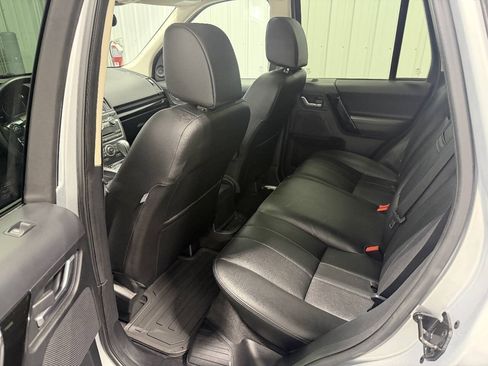 Used 2013 Land Rover LR2 HSE AWD/4WD image 8