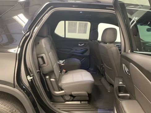 Used 2023 Chevrolet Traverse LT AWD/4WD image 29