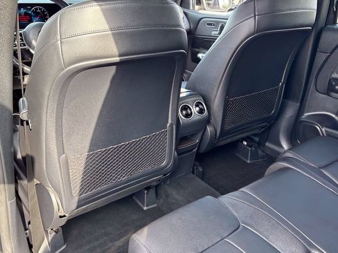 Used 2021 Mercedes-Benz GLB 250 4MATIC image 45