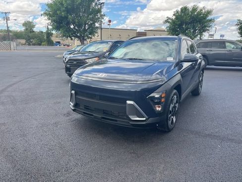 Used 2025 Hyundai Kona SEL FWD image 1