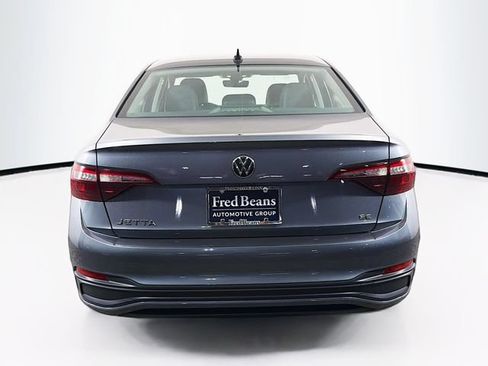 Used 2022 Volkswagen Jetta SE FWD image 8