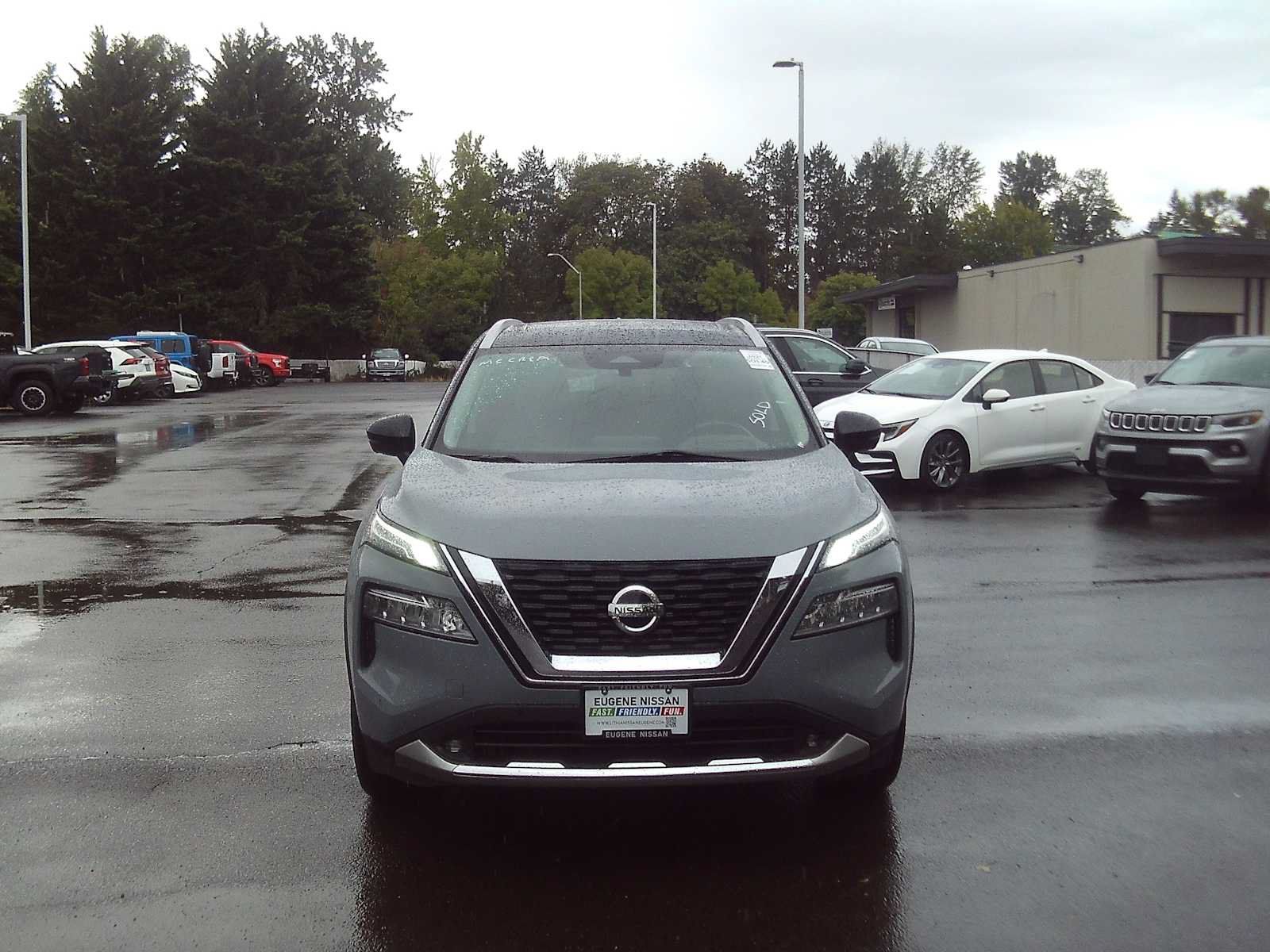 Used 2021 Nissan Rogue Platinum AWD/4WD image 8