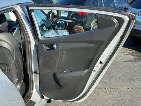 Used 2016 Hyundai Veloster w/ Option Group 02 image 46