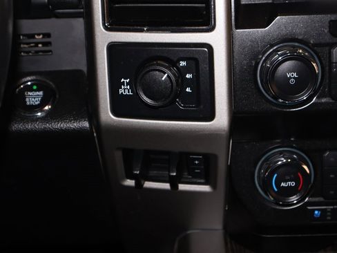 Used 2021 Ford F350 Lariat w/ Lariat Ultimate Package image 28