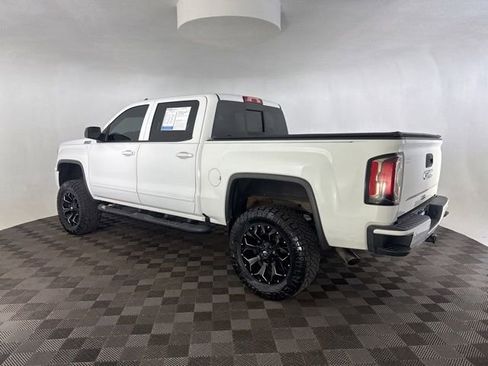 Used 2018 GMC Sierra 1500 SLT AWD/4WD image 9