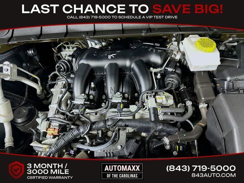 Used 2023 Nissan Pathfinder SV AWD/4WD image 9