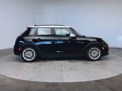 New 2026 MINI Cooper 4-Door Hardtop image 9