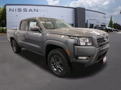 New 2025 Nissan Frontier SV w/ SV Convenience Package