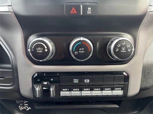 Used 2024 RAM 3500 SLT w/ Quick Order Package 2YG SLT image 19