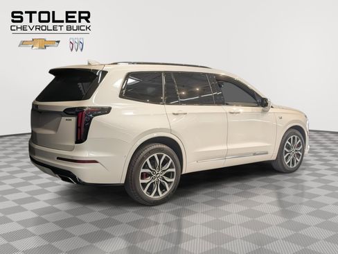 Used 2024 Cadillac XT6 Sport w/ Technology Package image 7