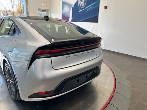 Certified 2023 Toyota Prius XLE image 6